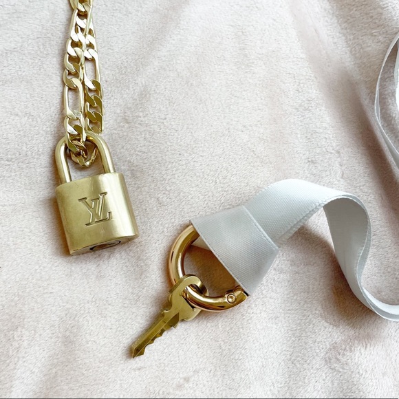 Louis Vuitton 14k Padlock & Key Necklace Set - Picture 2 of 8